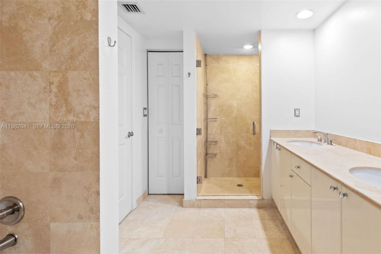 1755 E Hallandale Beach Blvd , Unit 501E, Hallandale Beach, FL 33009 Photo