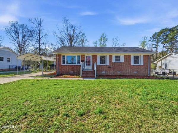 208 Puller Drive , Jacksonville, NC 28540