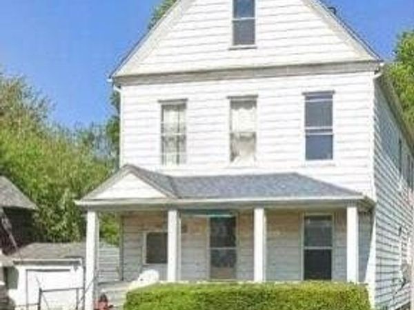 985 E 74th Street , Cleveland, OH 44103