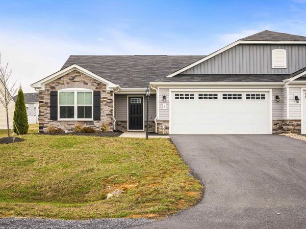 6 SOUTH PEAK DR, MCGAHEYSVILLE, VA 22840