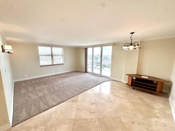 1 Las Olas Circle, Unit 1009, Fort Lauderdale, FL 33316