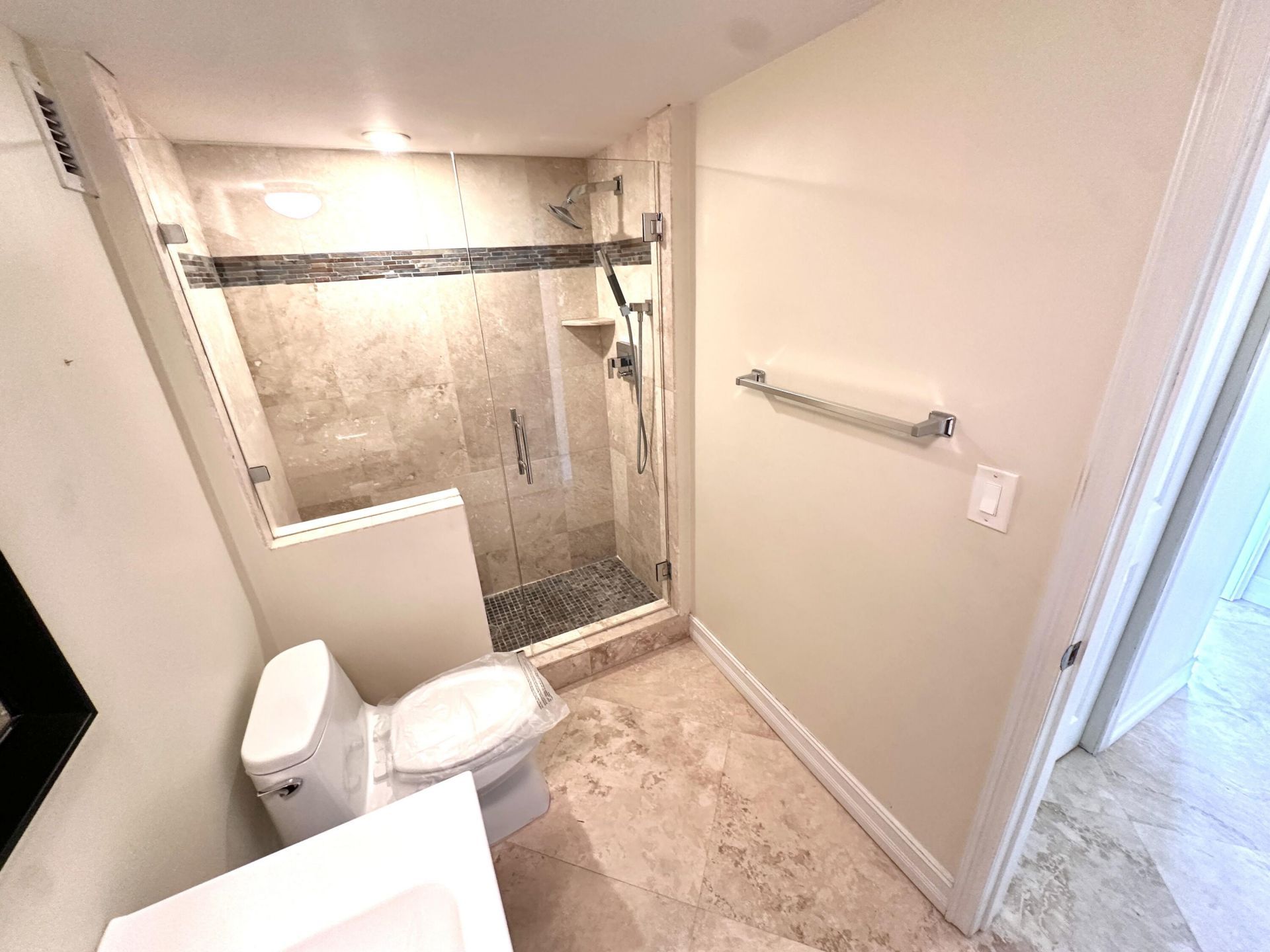 1 Las Olas Circle, Unit 1009, Fort Lauderdale, FL 33316 Photo