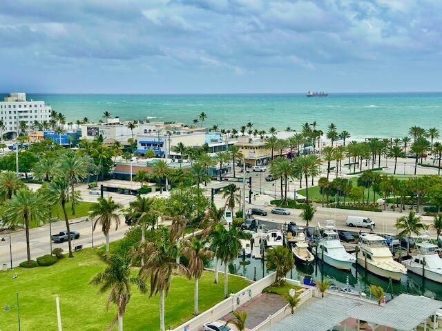 1 Las Olas Circle, Unit 1009, Fort Lauderdale, FL 33316 Photo