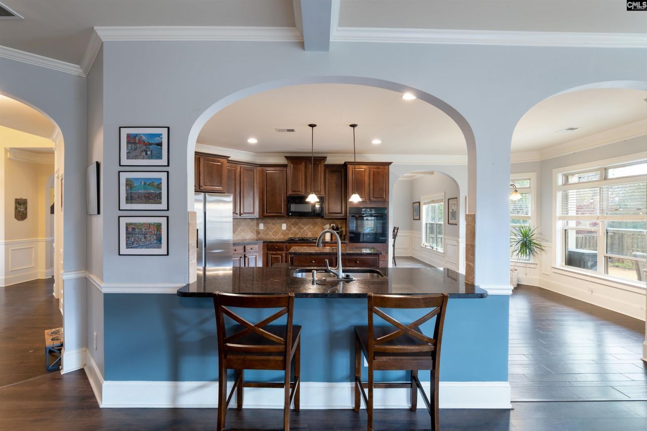 646 Village Market Drive  Photo 10