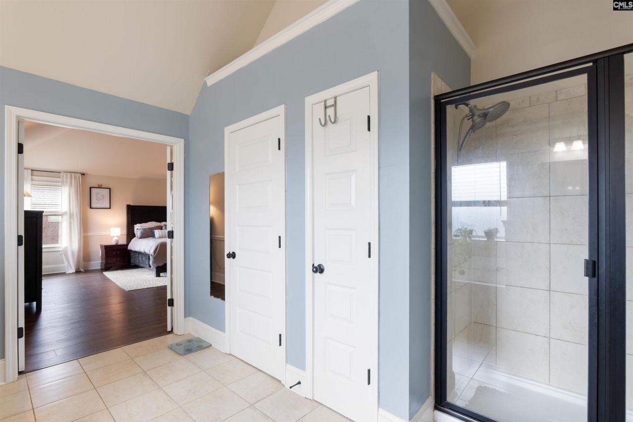 646 Village Market Drive  Photo 21