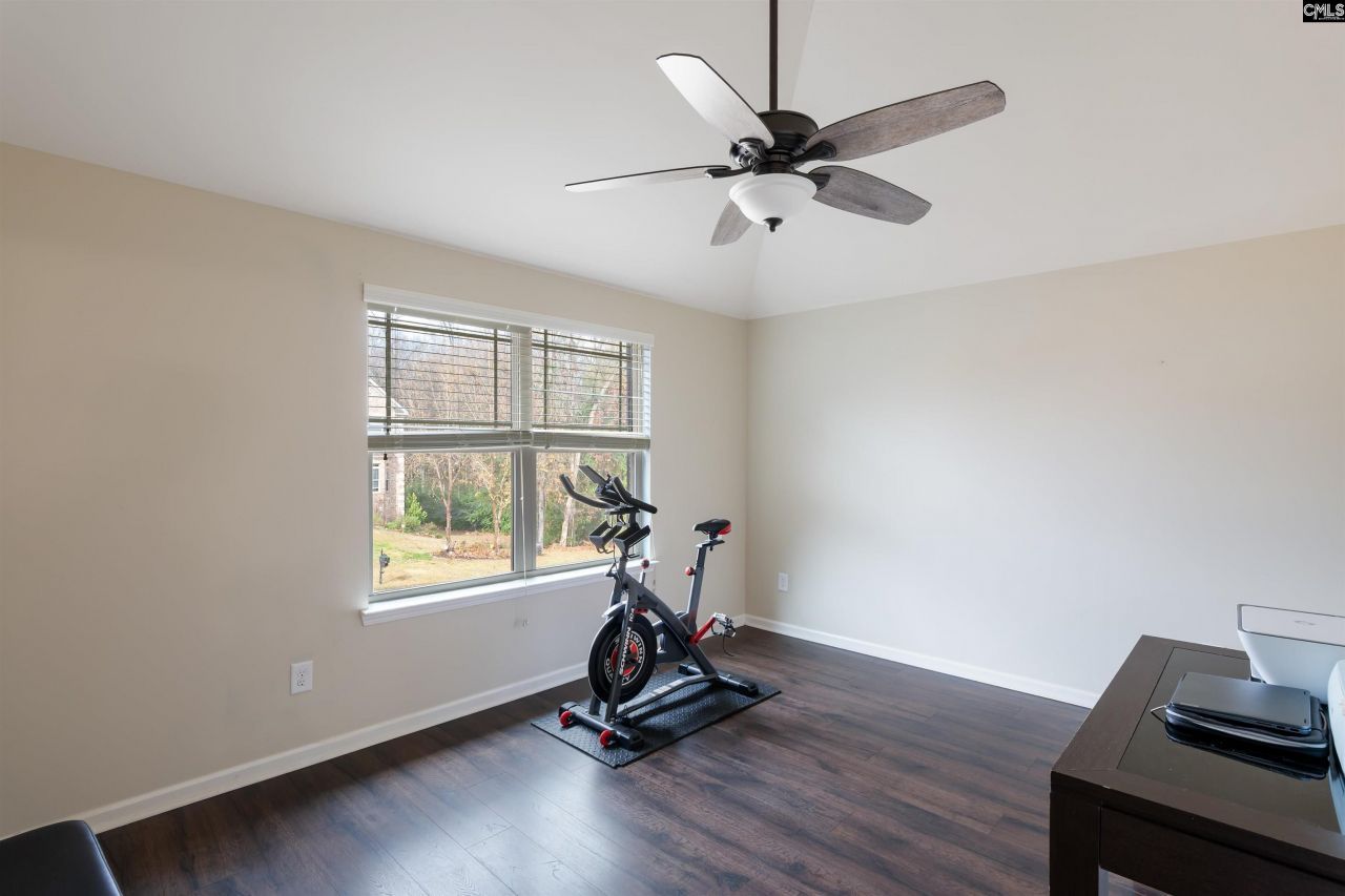 646 Village Market Drive  Photo 22