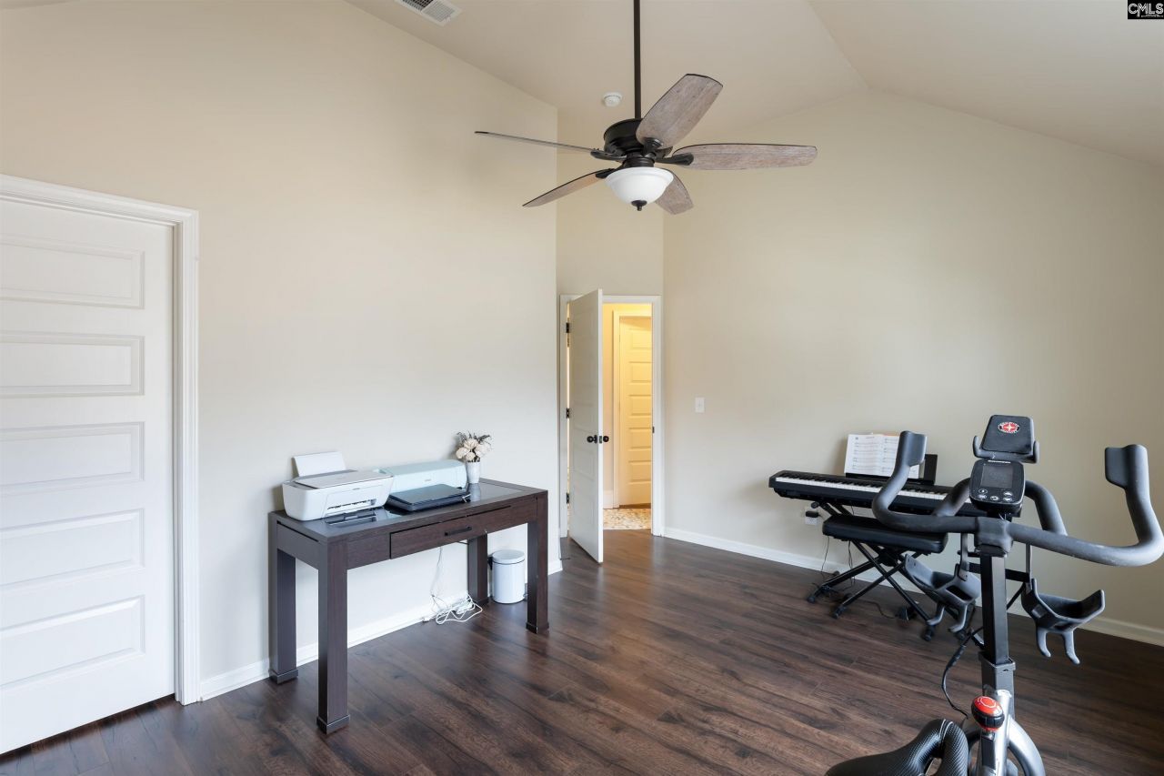 646 Village Market Drive  Photo 23