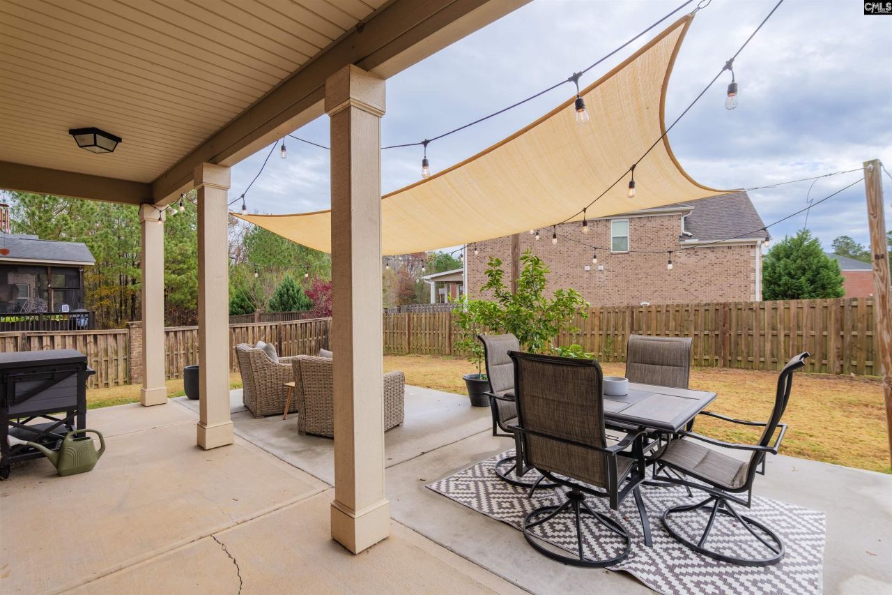 646 Village Market Drive  Photo 30