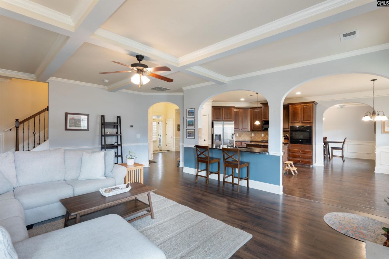 646 Village Market Drive  Photo 8