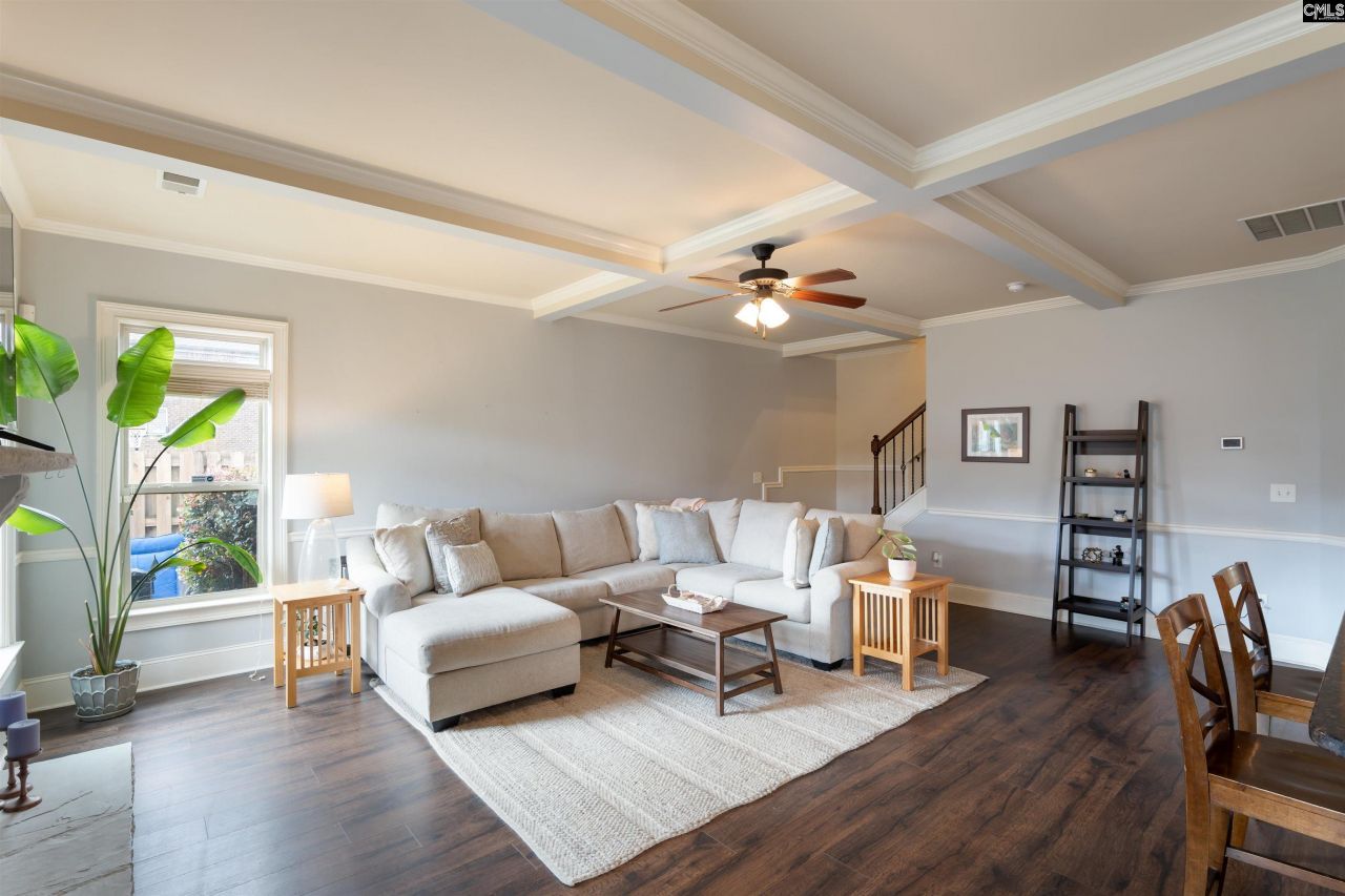 646 Village Market Drive  Photo 9