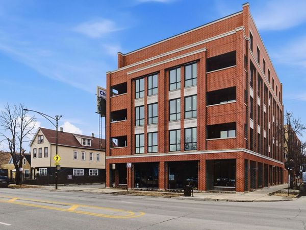 2357 N Washtenaw Avenue , Unit 303, Chicago, IL 60647