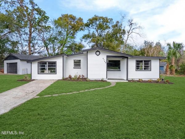 6749 MOPSY Lane, Jacksonville, FL 32210