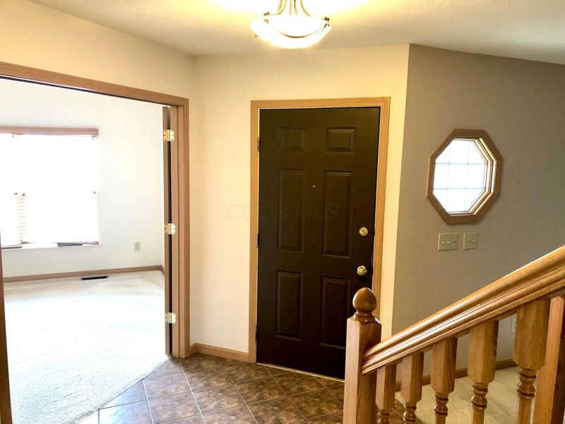 2090 Parklawn Drive, Lewis Center, OH 43035 Photo 3