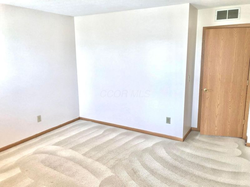 2090 Parklawn Drive, Lewis Center, OH 43035 Photo 34