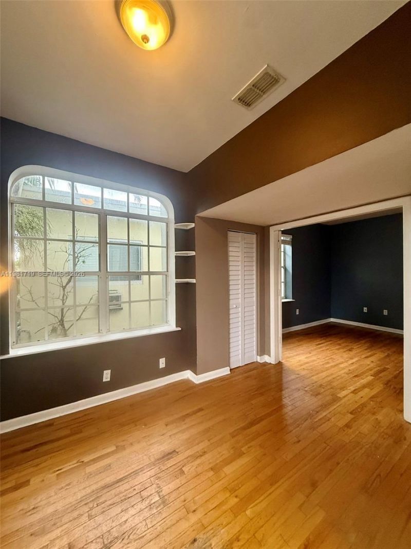 1127 Euclid Ave , Unit 203, Miami Beach, FL 33139 Photo