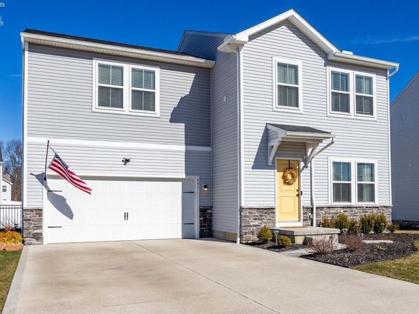 401 RIVER RUN DR, Elyria, OH 44035