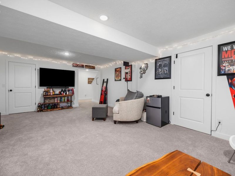 401 RIVER RUN DR, Elyria, OH 44035 Photo 21