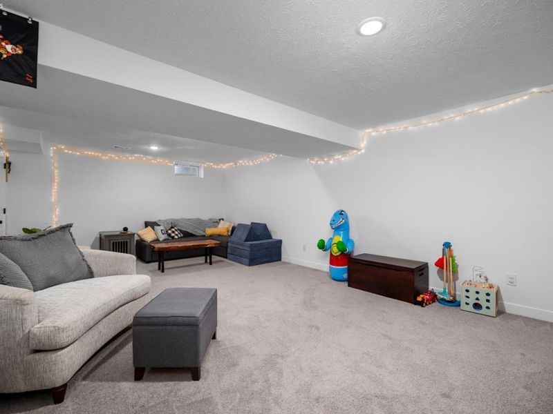 401 RIVER RUN DR, Elyria, OH 44035 Photo 22