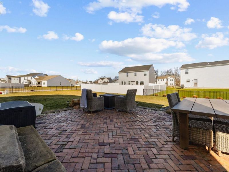 401 RIVER RUN DR, Elyria, OH 44035 Photo 24