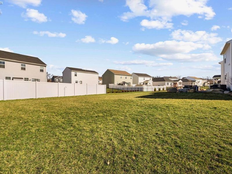 401 RIVER RUN DR, Elyria, OH 44035 Photo 26