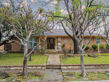 2516 Pinebluff Drive, Dallas, TX 75228