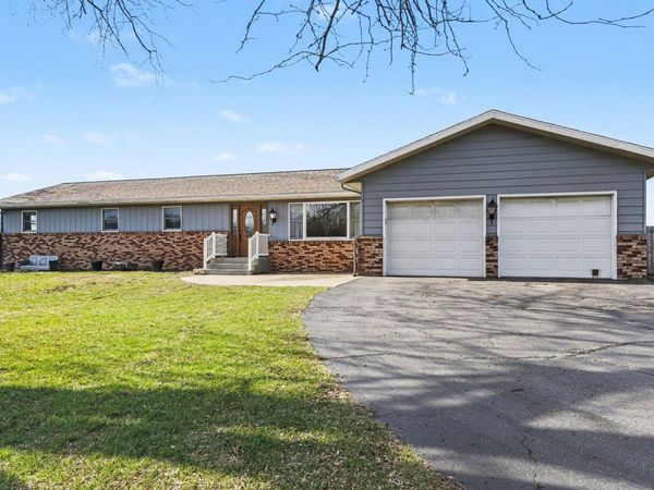 27667 Northland Drive, Sturgis, MI 49091