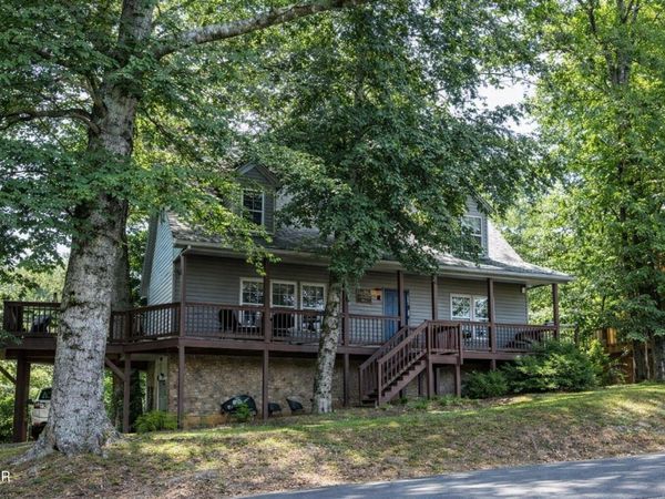 3390 Robeson Road, Sevierville, TN 37862