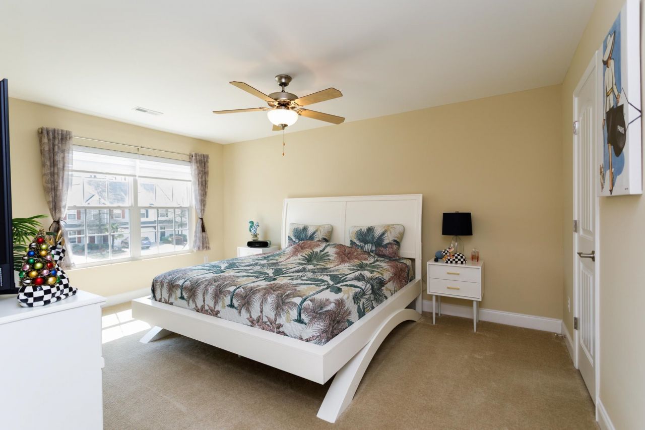 528 Riverward Dr. Photo 18