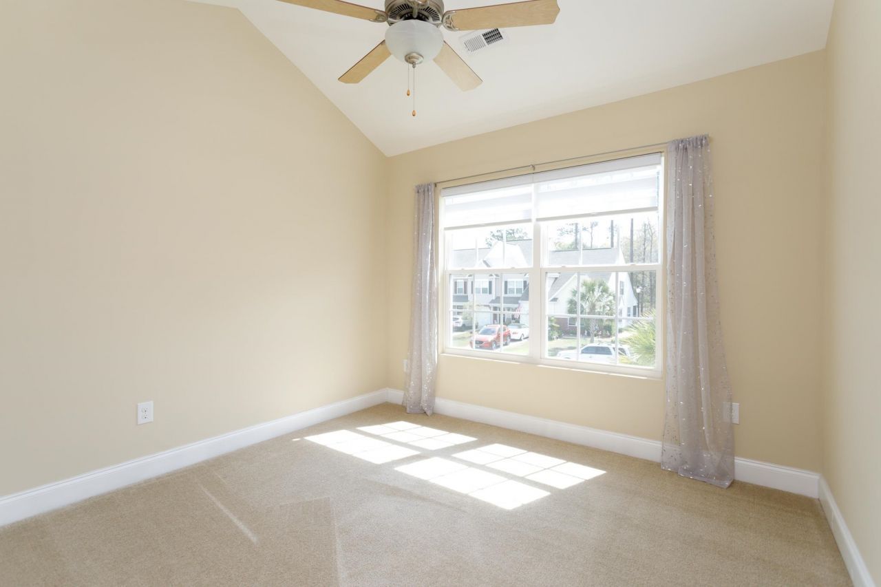 528 Riverward Dr. Photo 25