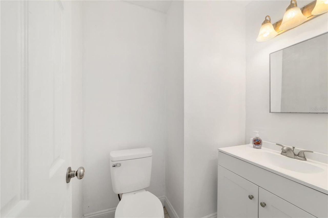 2216 NE 38th Street, Ocala, FL 34479 Photo