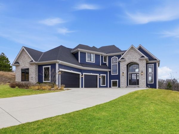 N87W25037 Bay Ct, Lisbon, WI 53089