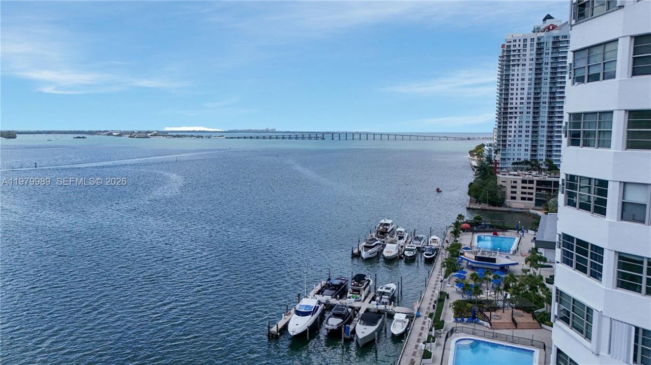 801 Brickell Bay Dr, Unit 1070, Miami, FL 33131 Photo