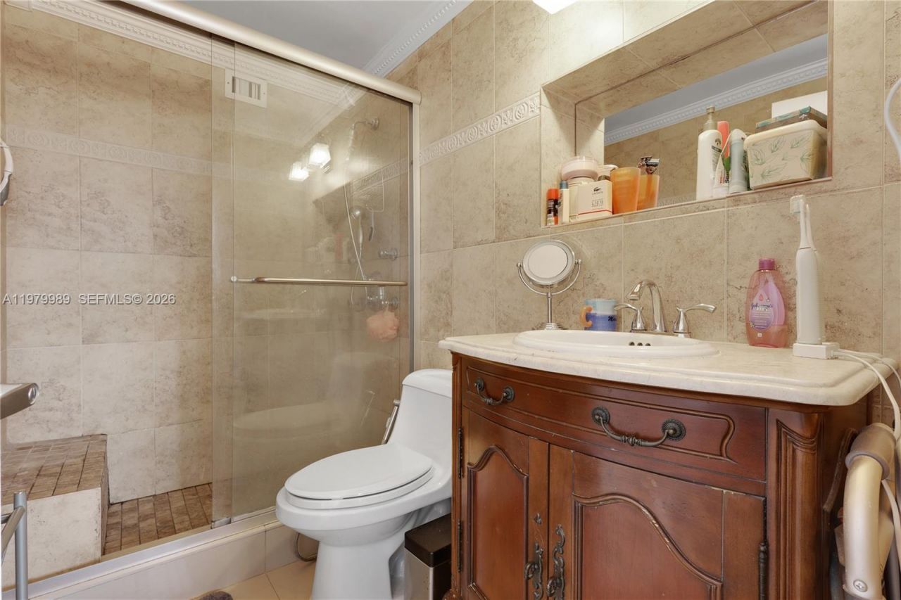 801 Brickell Bay Dr, Unit 1070, Miami, FL 33131 Photo