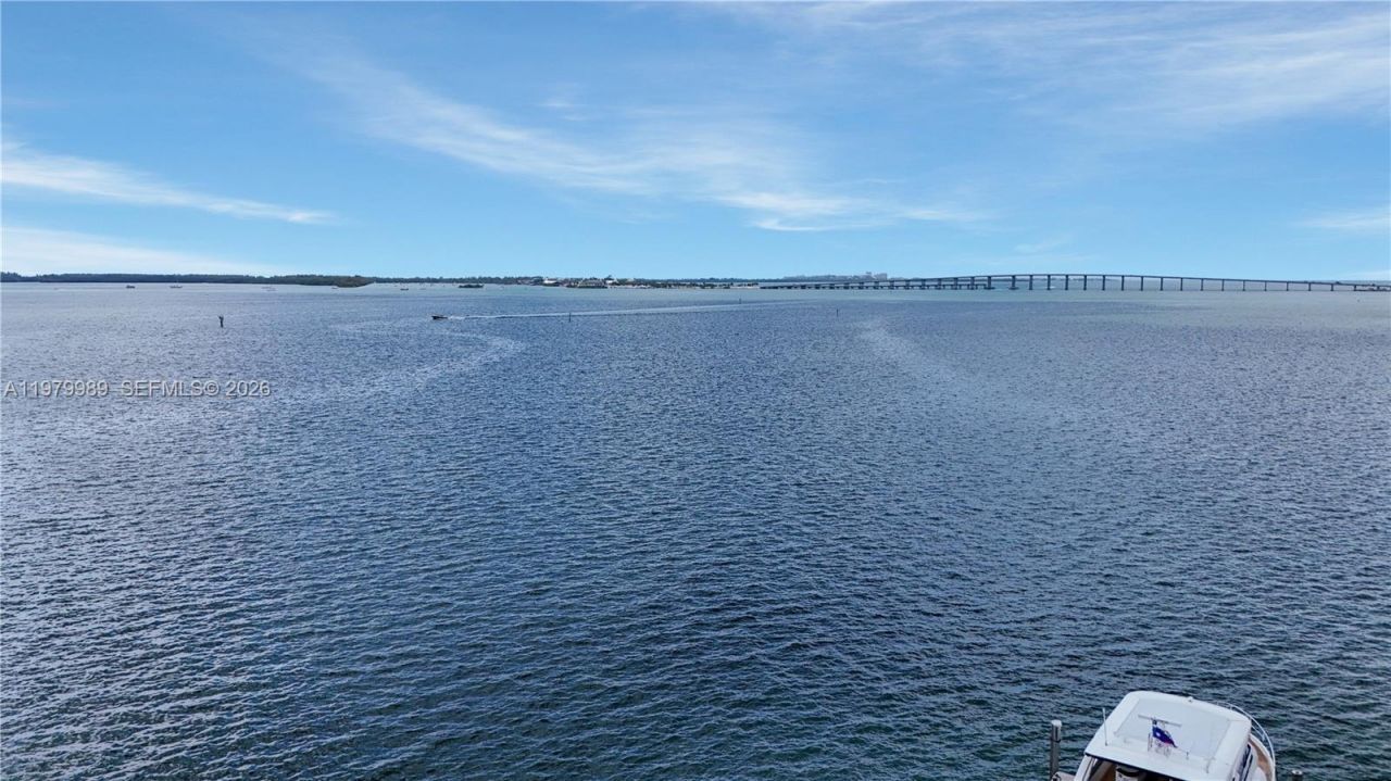 801 Brickell Bay Dr, Unit 1070, Miami, FL 33131 Photo