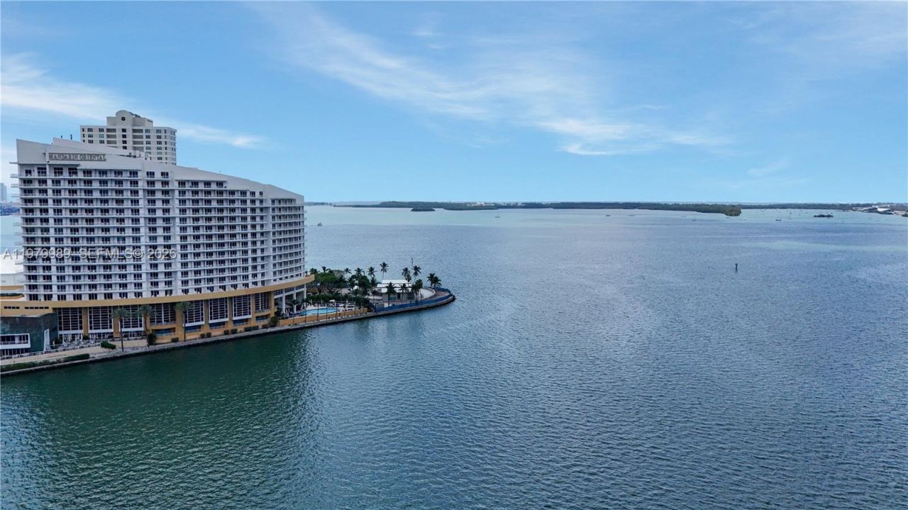 801 Brickell Bay Dr, Unit 1070, Miami, FL 33131 Photo