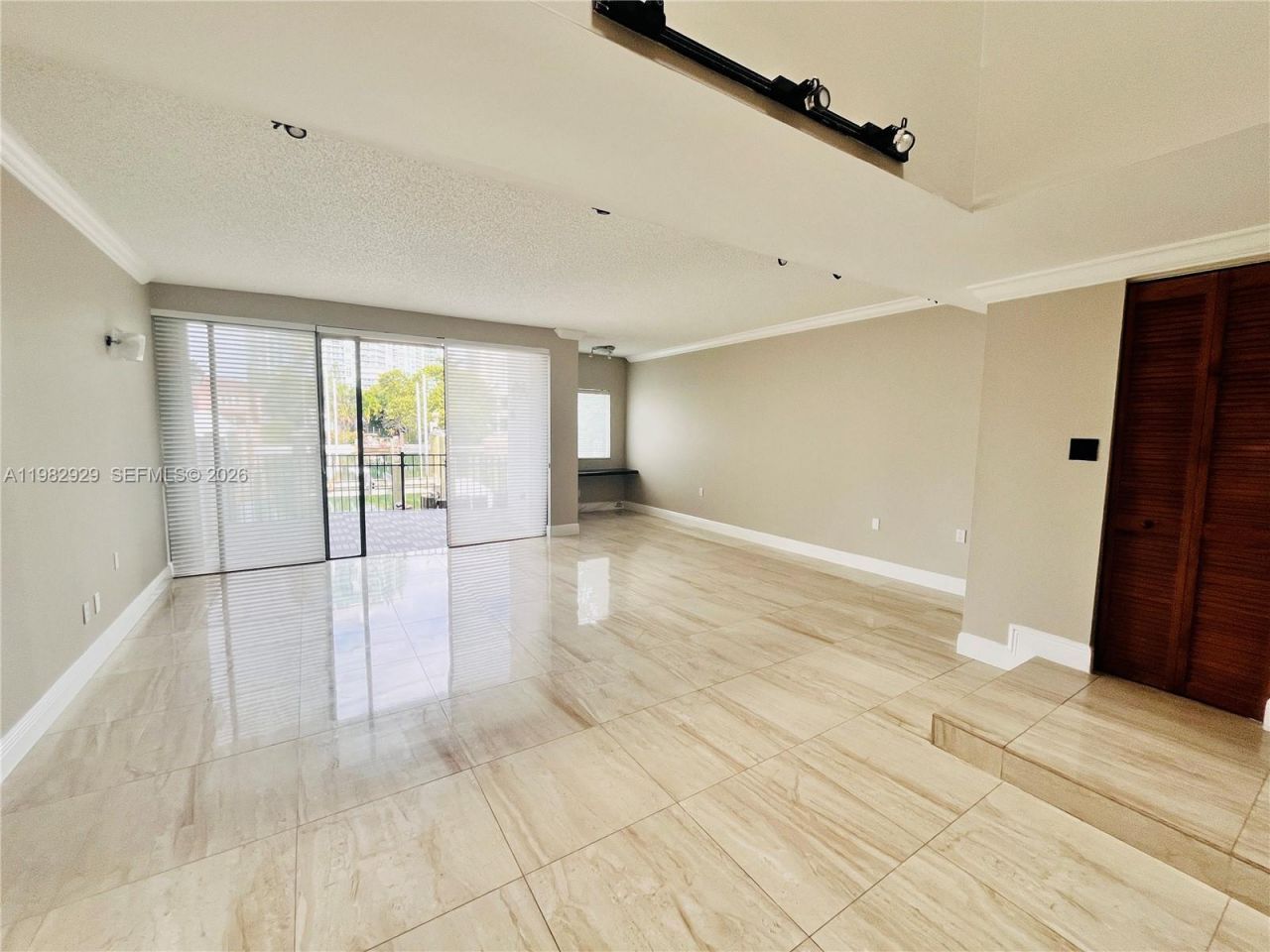 253 Poinciana Dr , Unit 603, Sunny Isles Beach, FL 33160 Photo