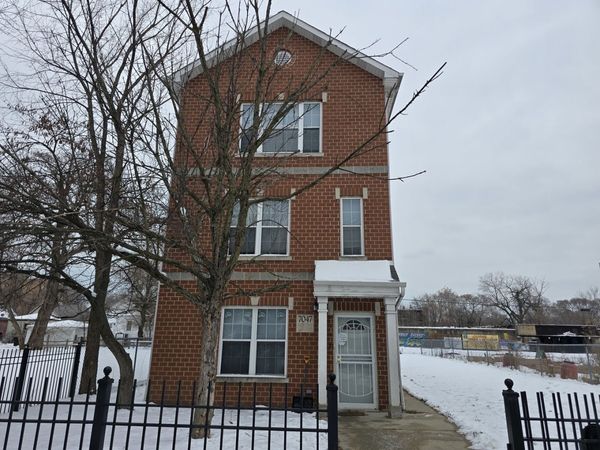 7047 S Lowe Avenue , Chicago, IL 60621