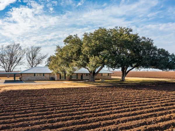 3830 County Road 541, Hondo, TX 78861