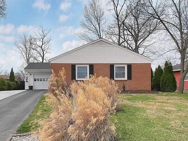 463 Darbyhurst Road, Columbus, OH 43228