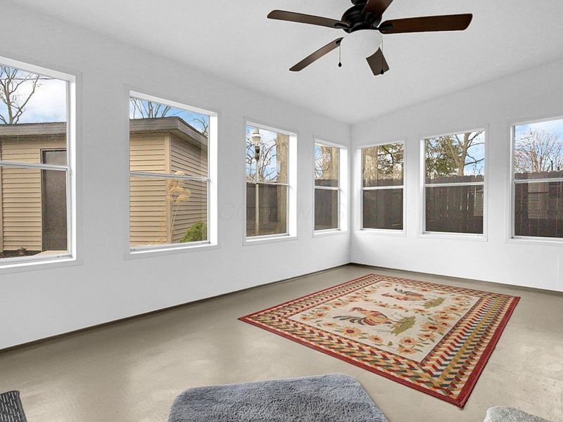 463 Darbyhurst Road , Columbus, OH 43228 Photo 21