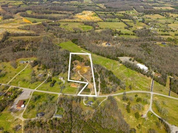 515 Mays Chapel Rd, Mount Juliet, TN 37122