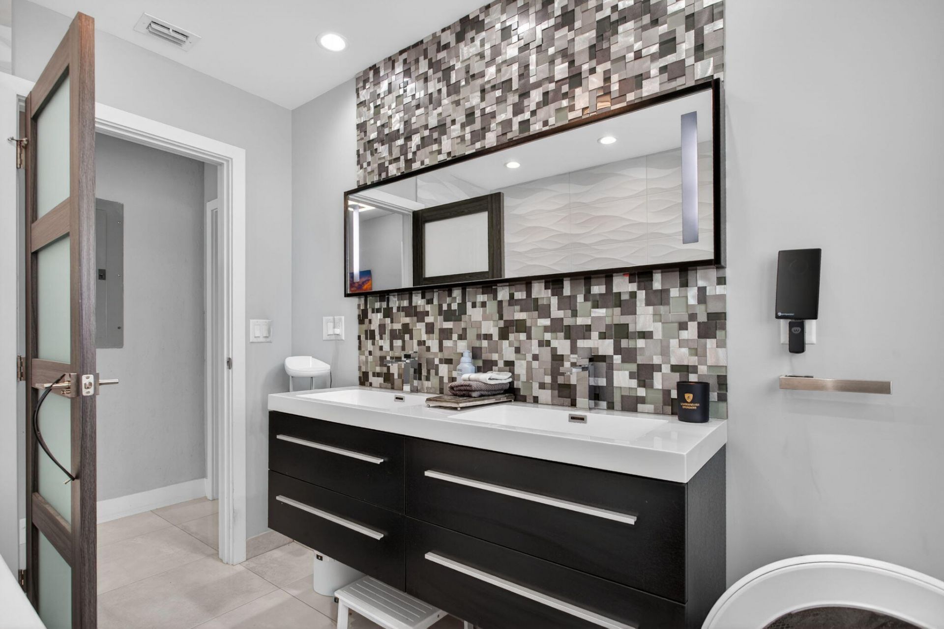 2732 NE 35th Drive, Fort Lauderdale, FL 33308 Photo