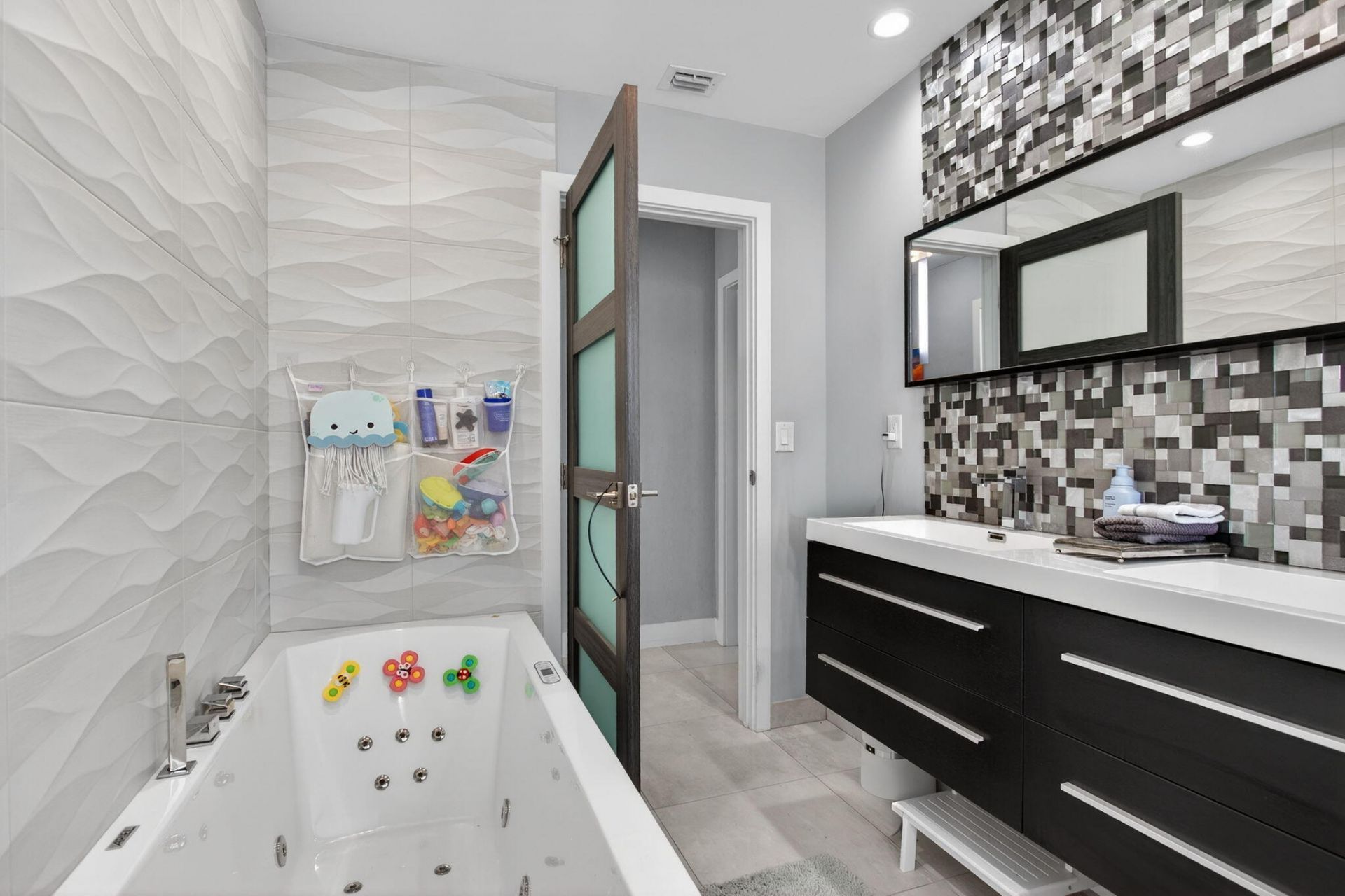 2732 NE 35th Drive, Fort Lauderdale, FL 33308 Photo