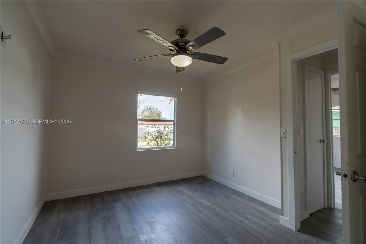 2250 NW 154th St, Miami Gardens, FL 33054 Photo