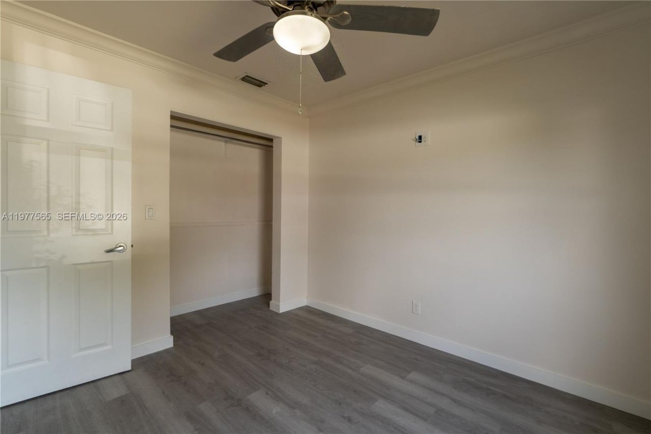 2250 NW 154th St, Miami Gardens, FL 33054 Photo
