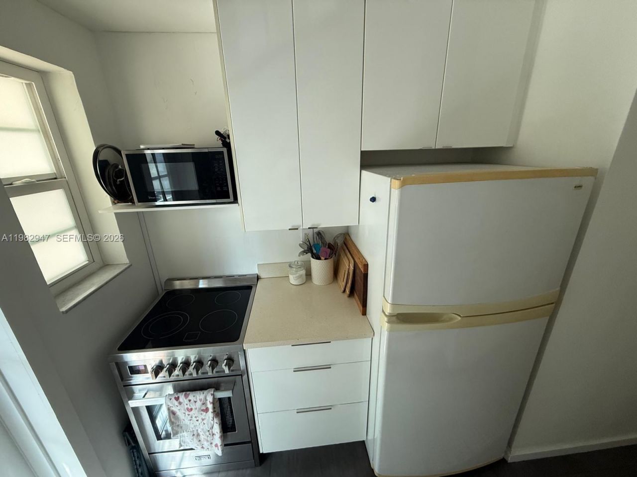 901 Meridian Ave, Unit 201, Miami Beach, FL 33139 Photo