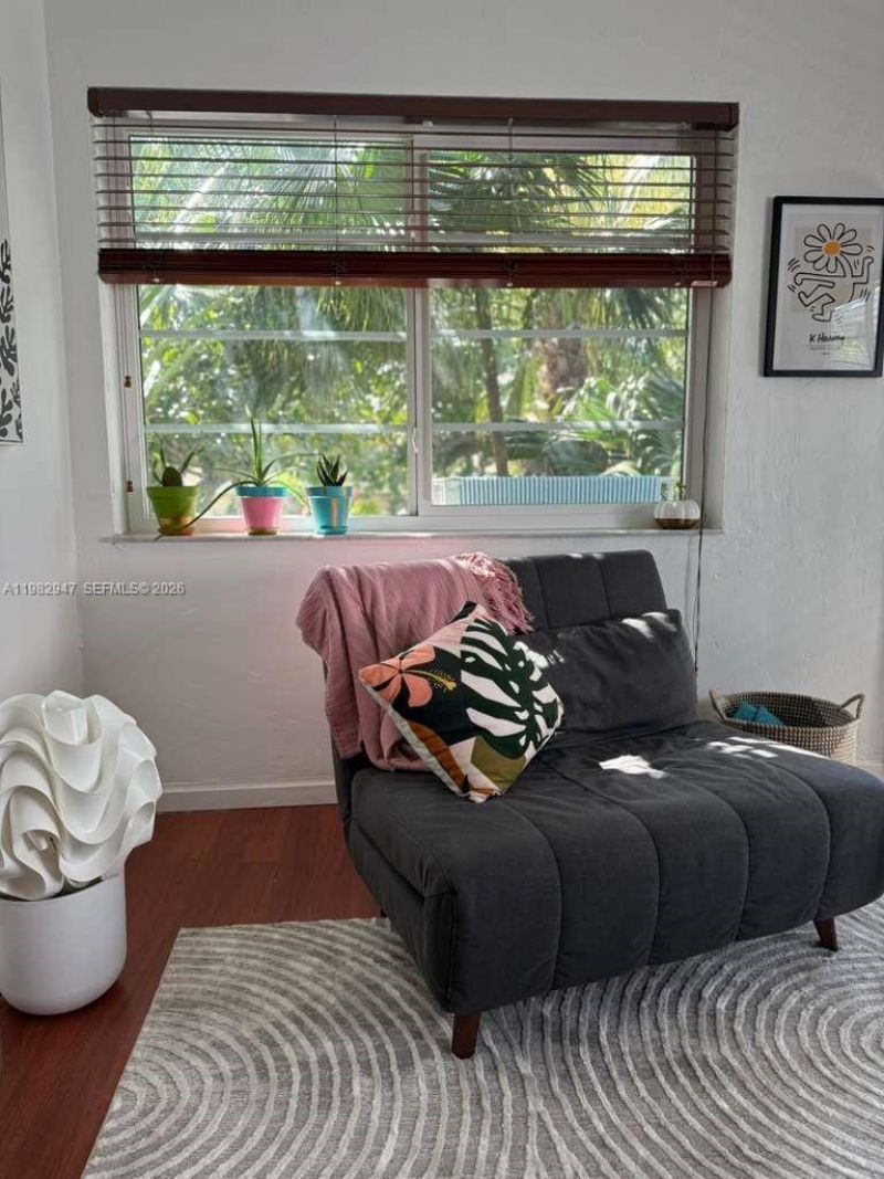 901 Meridian Ave, Unit 201, Miami Beach, FL 33139 Photo