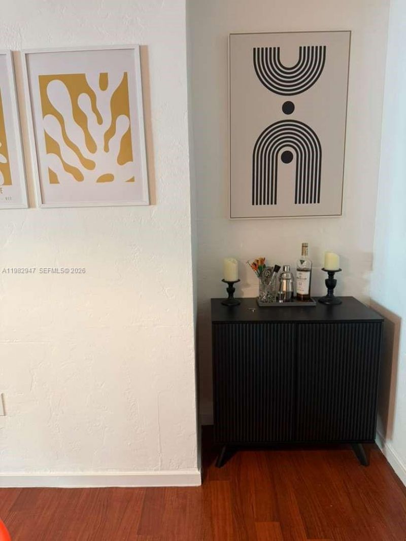 901 Meridian Ave, Unit 201, Miami Beach, FL 33139 Photo