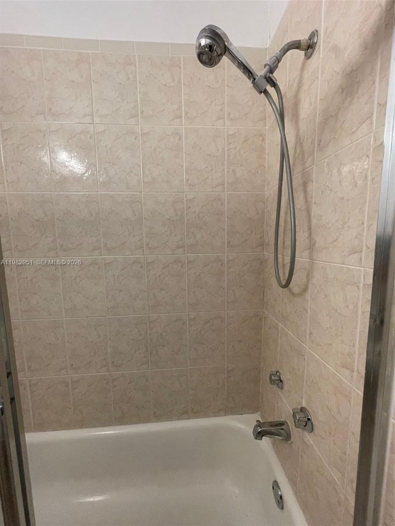 1611 Michigan Ave , Unit 15, Miami Beach, FL 33139 Photo