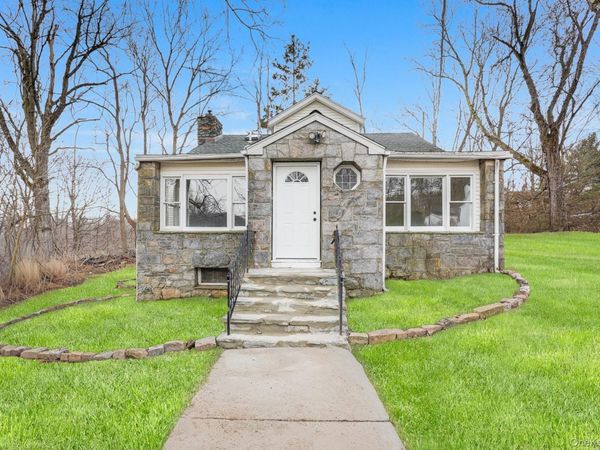 24 Amazon Road , Carmel, NY 10512